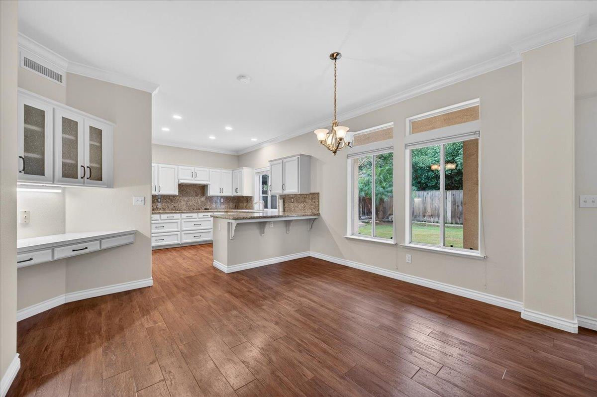 2169 E Hillview Ave, Fresno, CA 93720