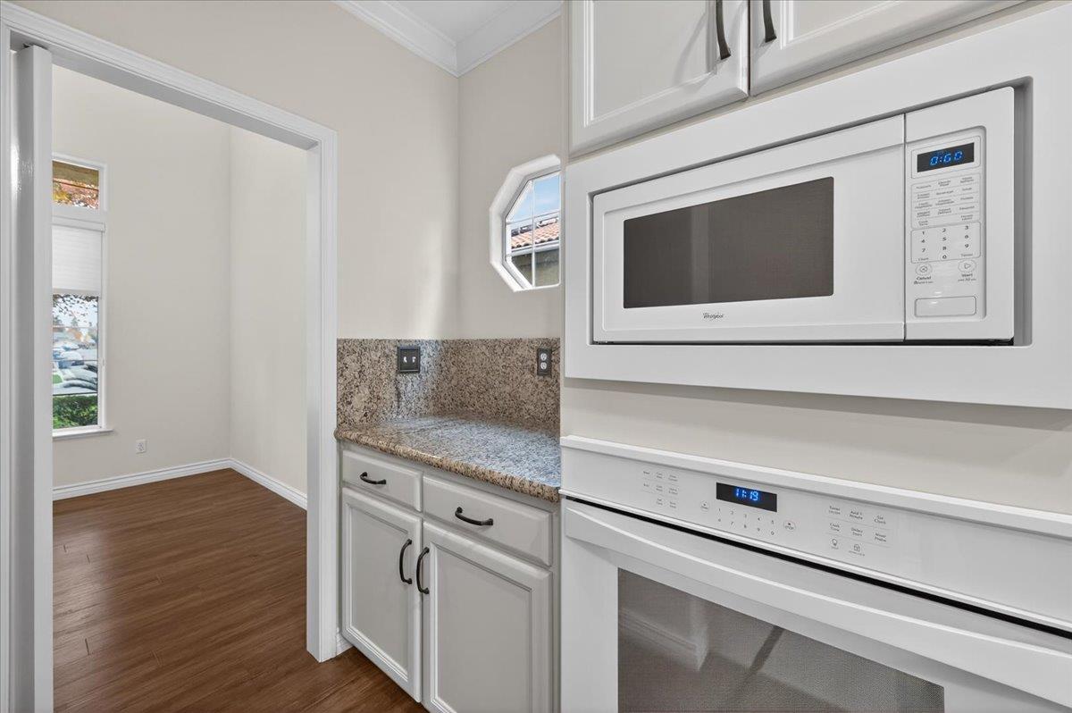 2169 E Hillview Ave, Fresno, CA 93720