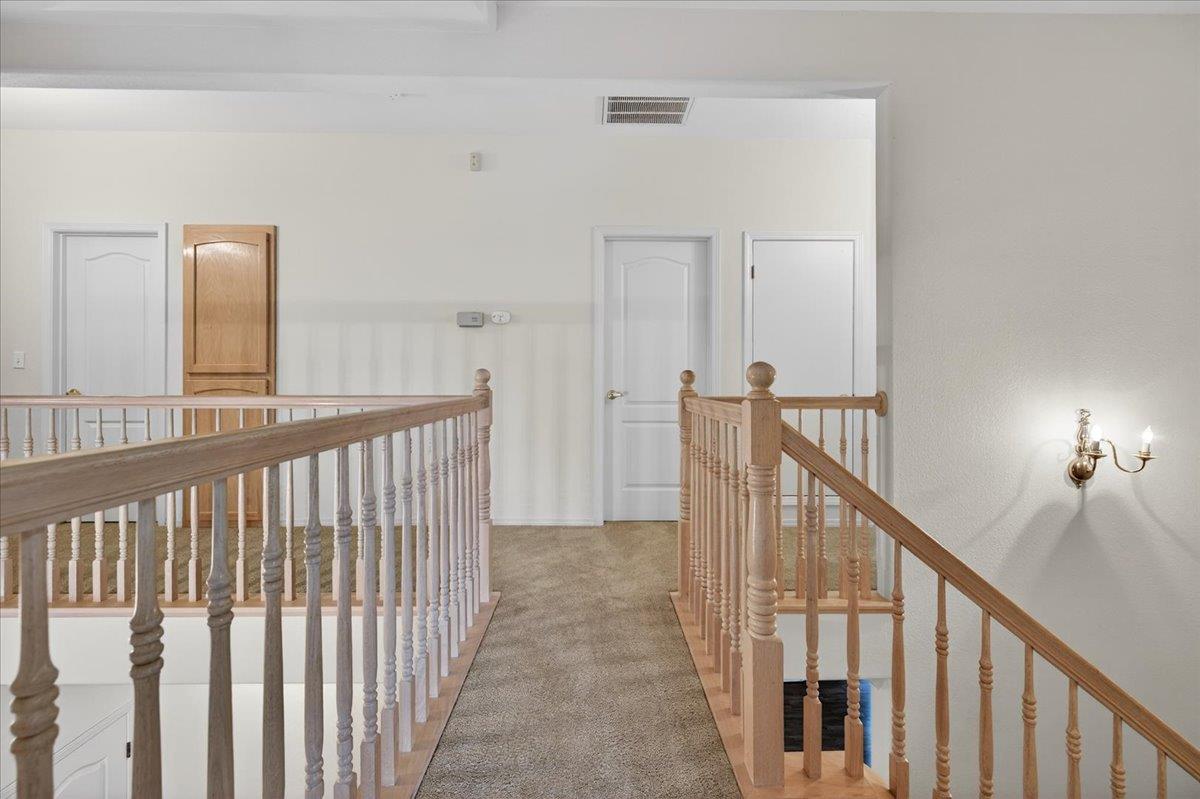 2169 E Hillview Ave, Fresno, CA 93720