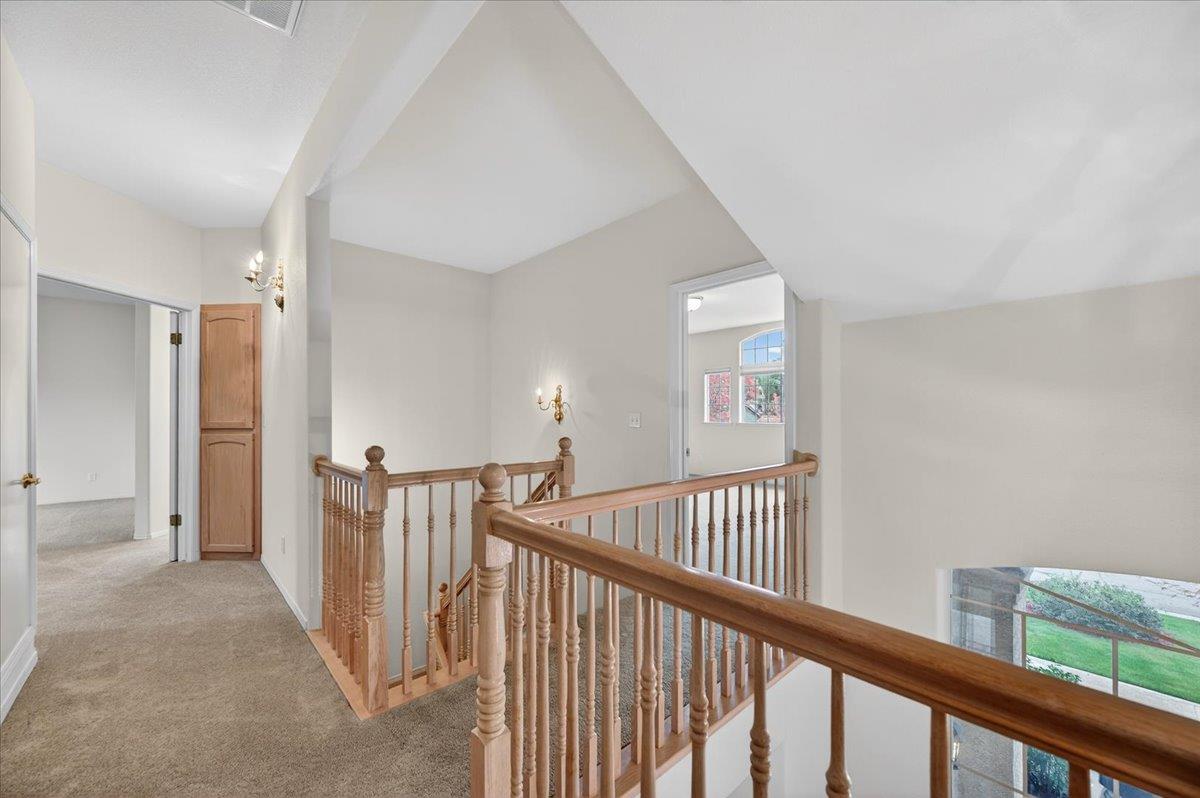 2169 E Hillview Ave, Fresno, CA 93720