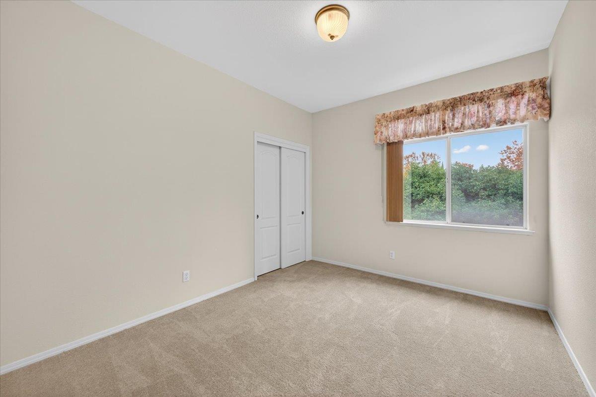 2169 E Hillview Ave, Fresno, CA 93720