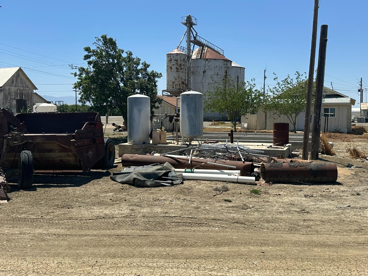 29922 Mountain View Ave, Cantua Creek, CA 93608