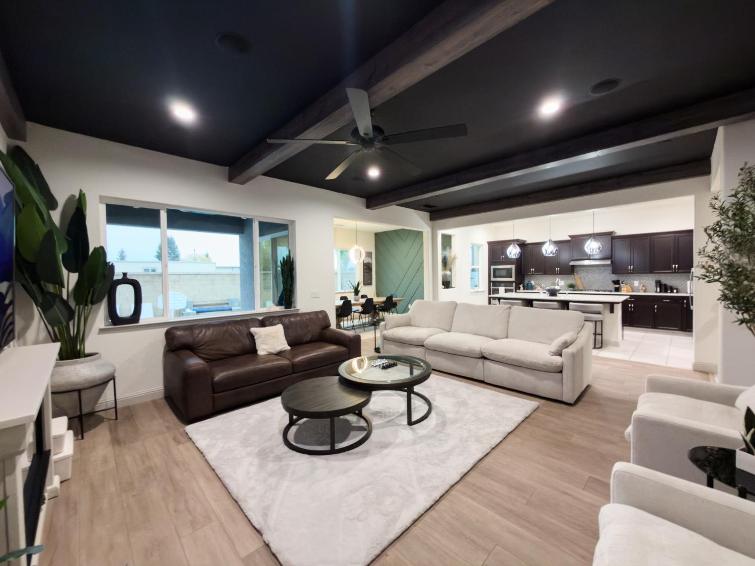 3045 Keats Ave, Clovis, CA 93619