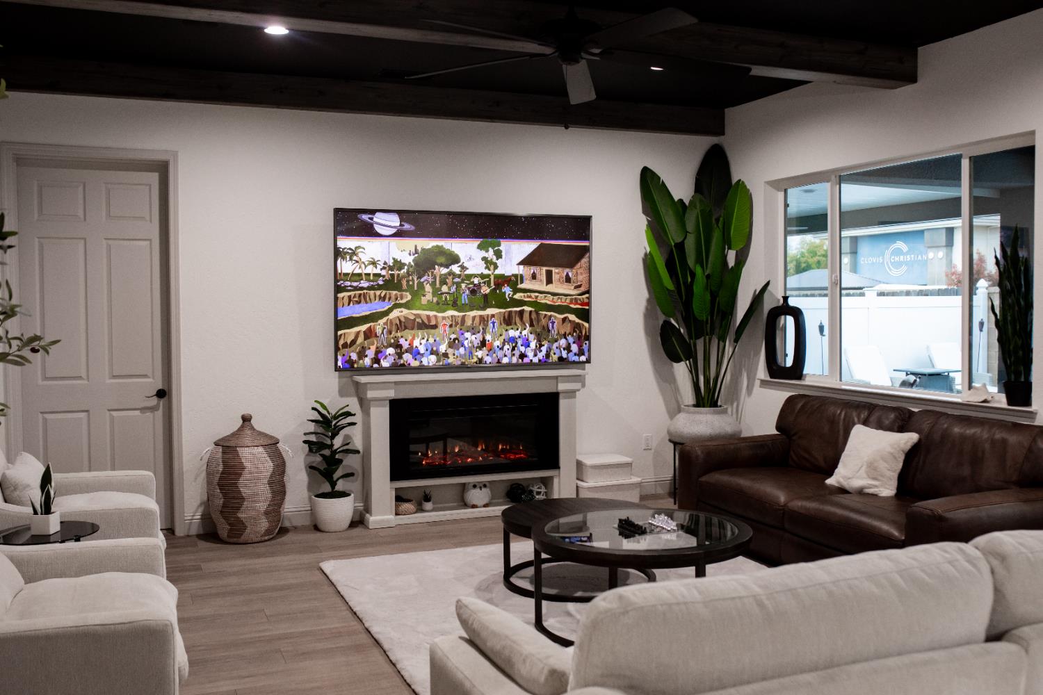 3045 Keats Ave, Clovis, CA 93619