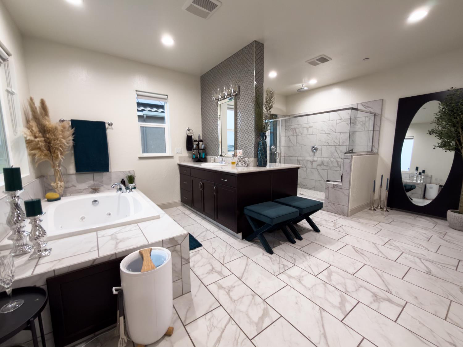 3045 Keats Ave, Clovis, CA 93619