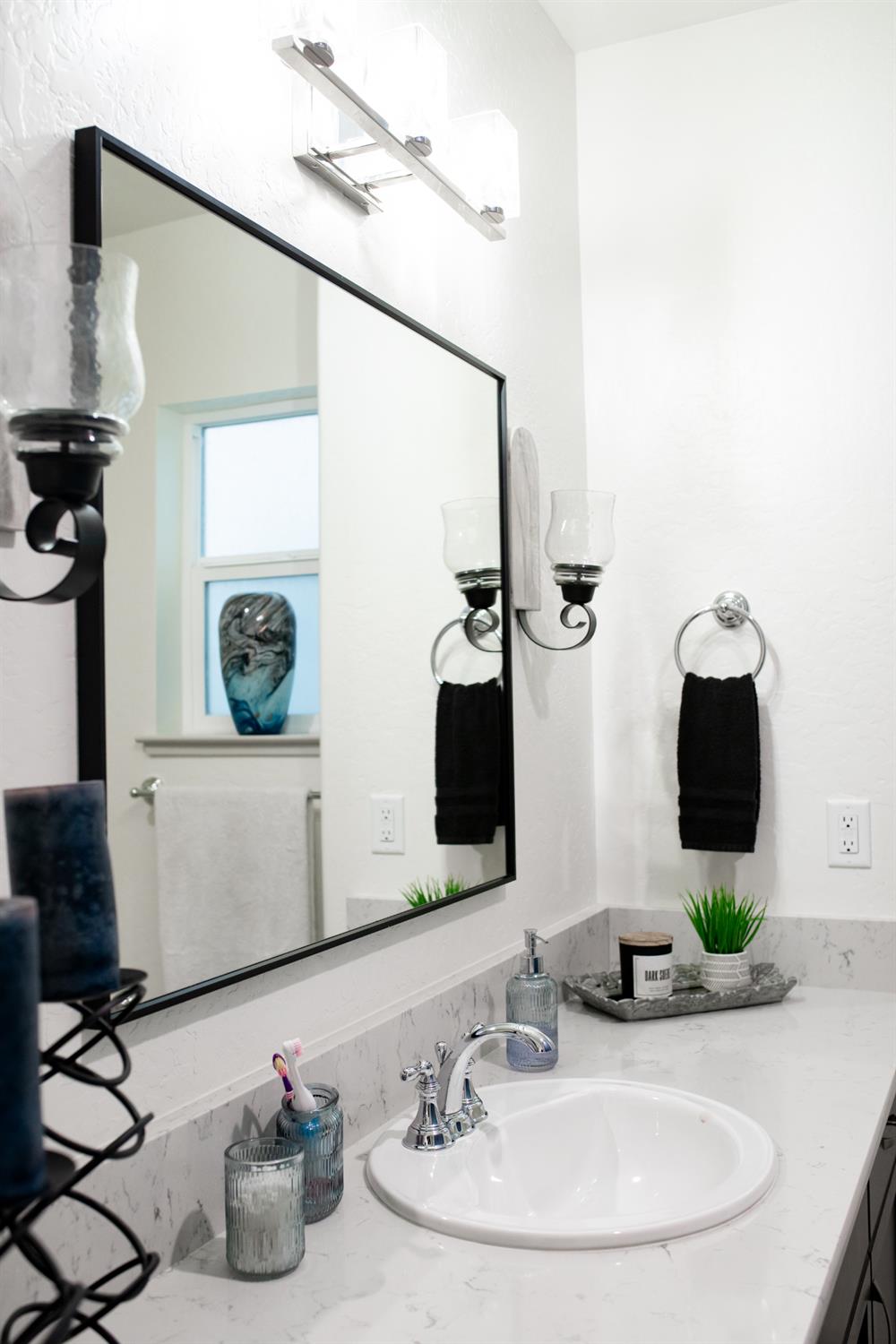 3045 Keats Ave, Clovis, CA 93619