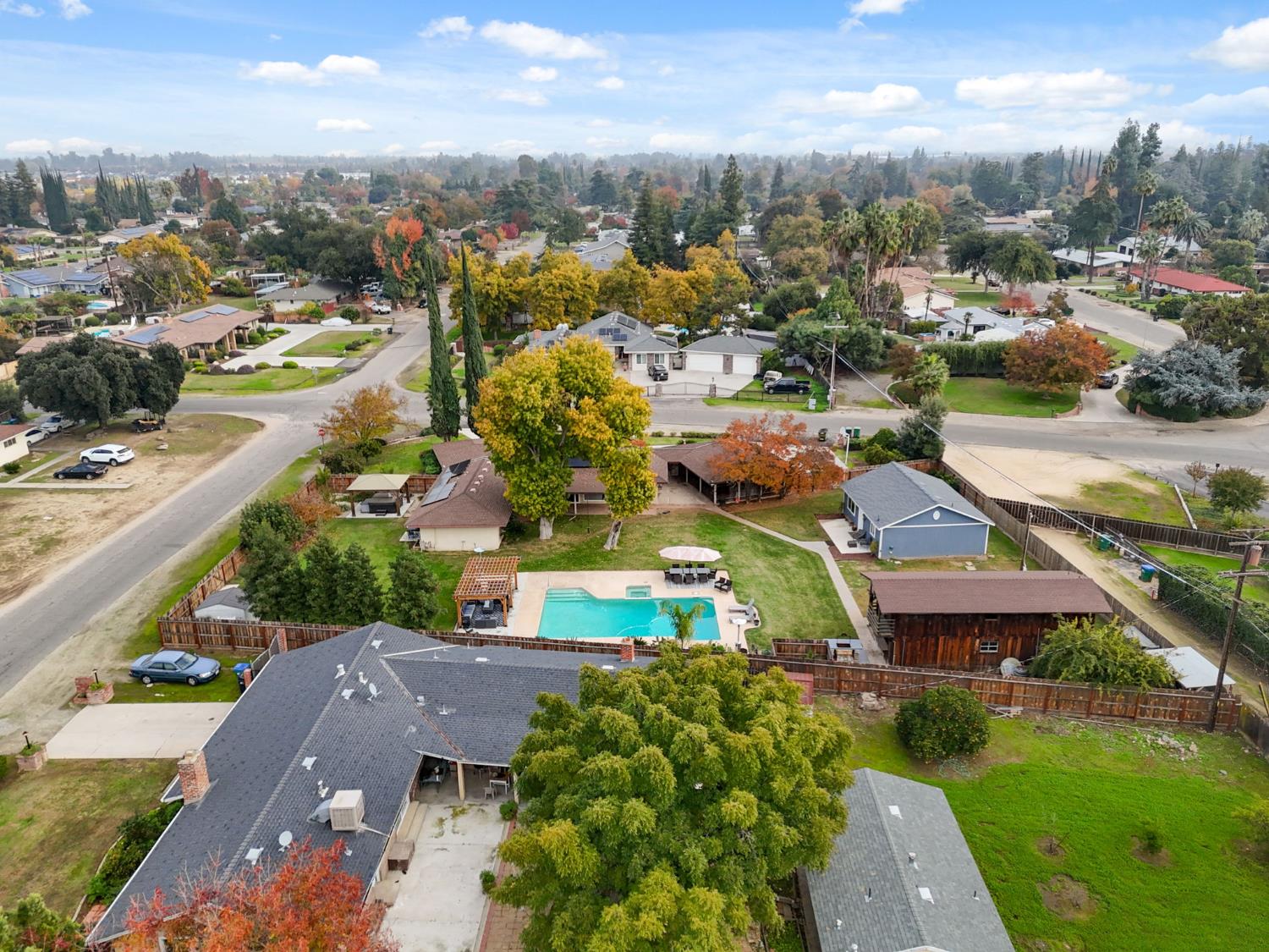 1112 S Sunnyside Ave, Fresno, CA 93727