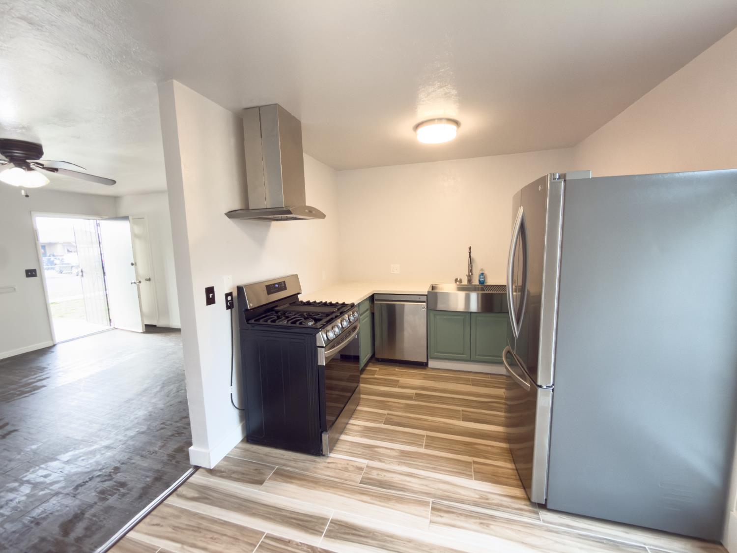 2473 S Boyd Ave, Fresno, CA 93725