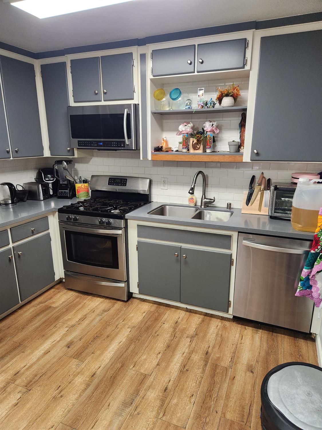 4935 E Kerckhoff Ave, Fresno, CA 93727