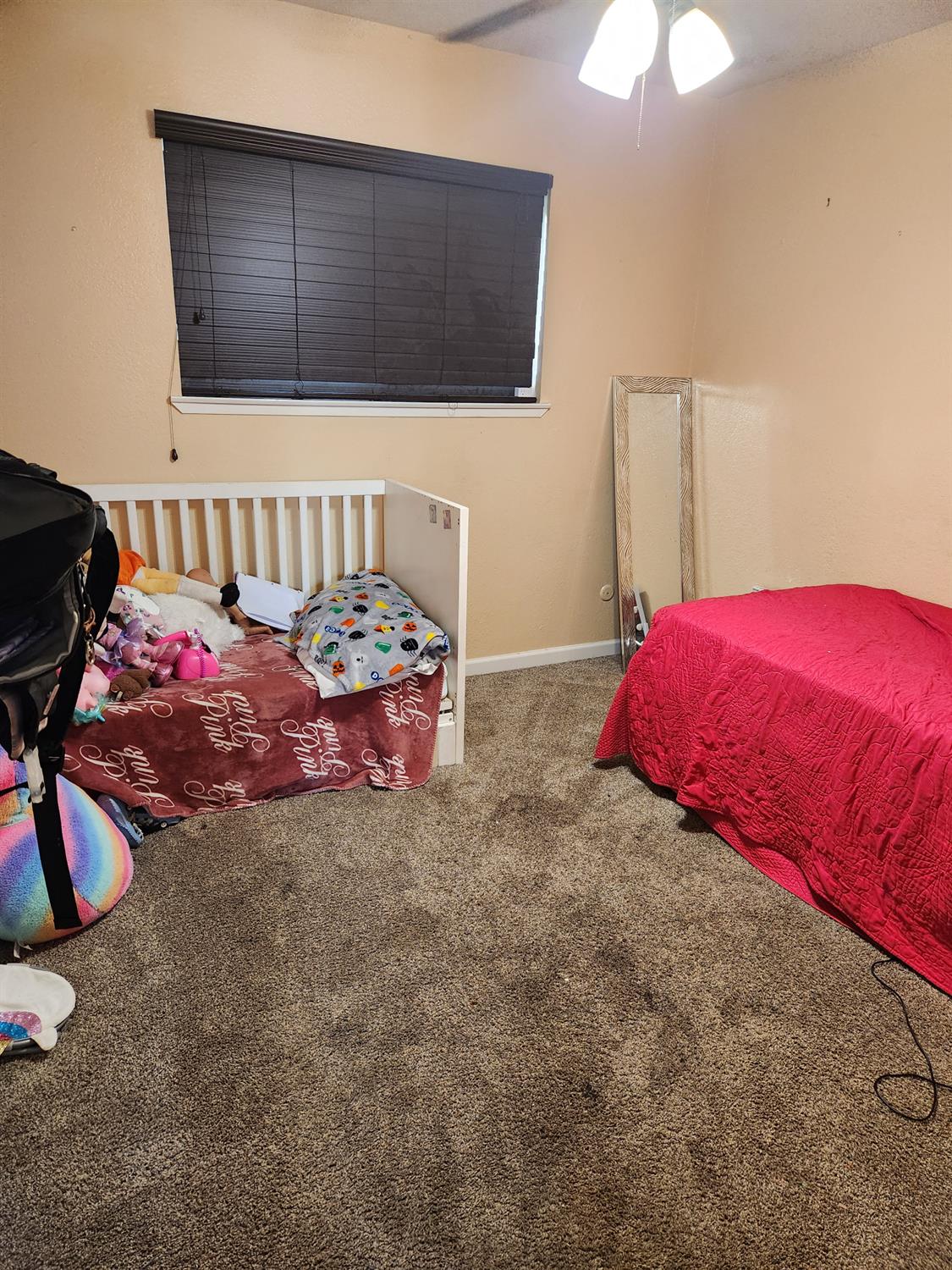 4935 E Kerckhoff Ave, Fresno, CA 93727