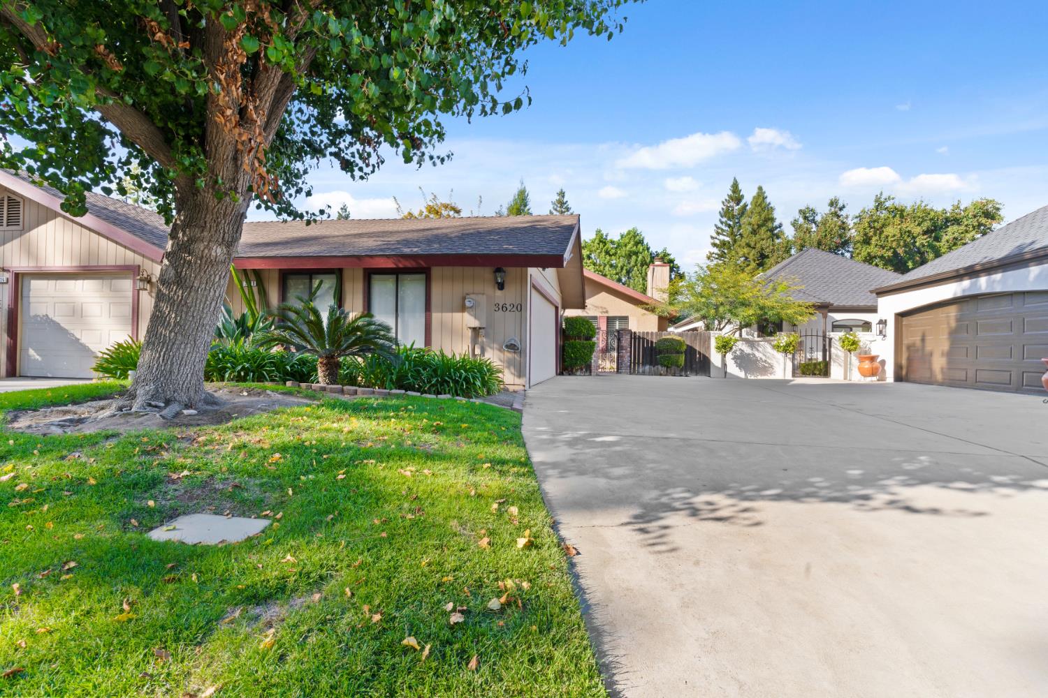 3620 W Beechwood Ave, Fresno, CA 93711