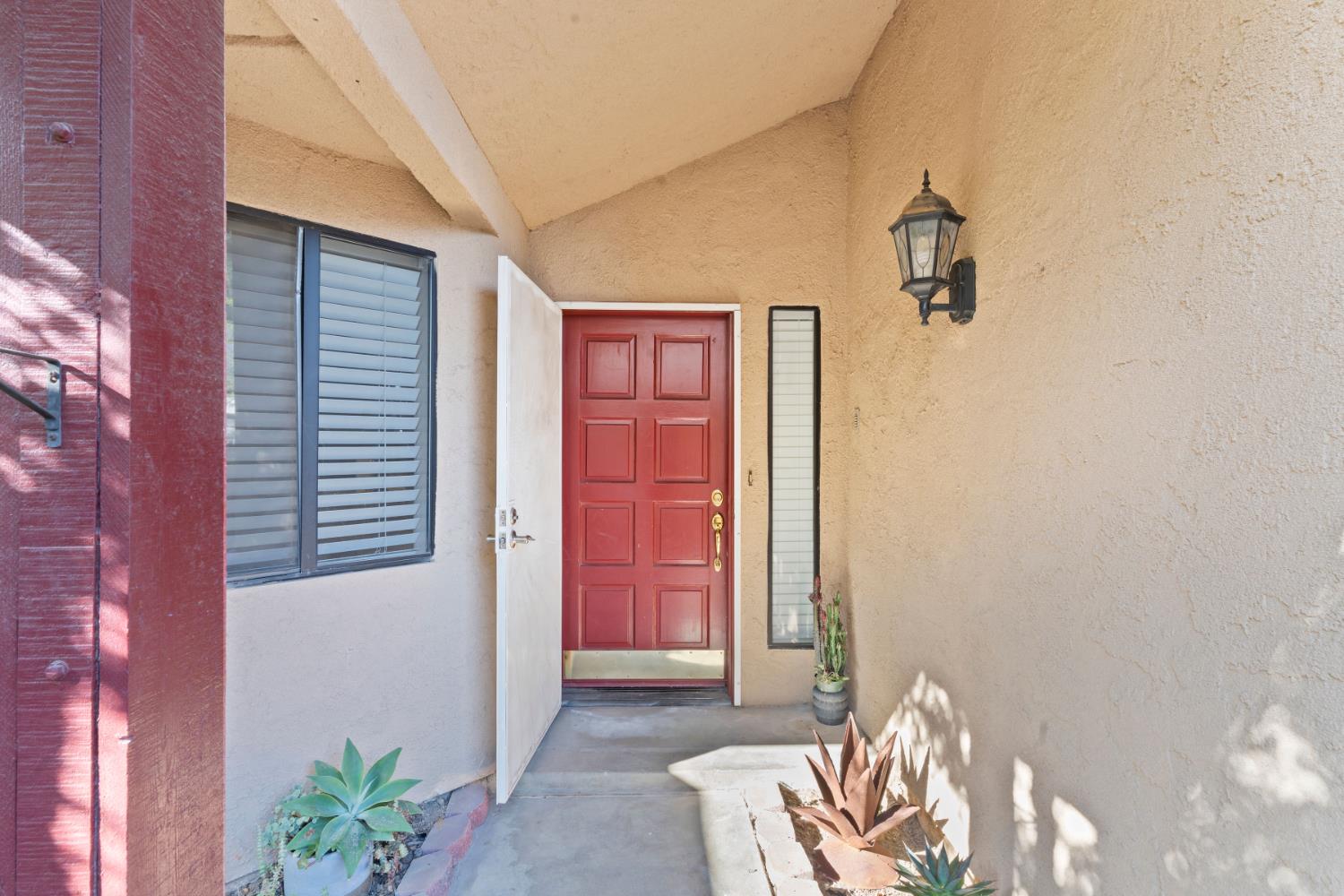 3620 W Beechwood Ave, Fresno, CA 93711