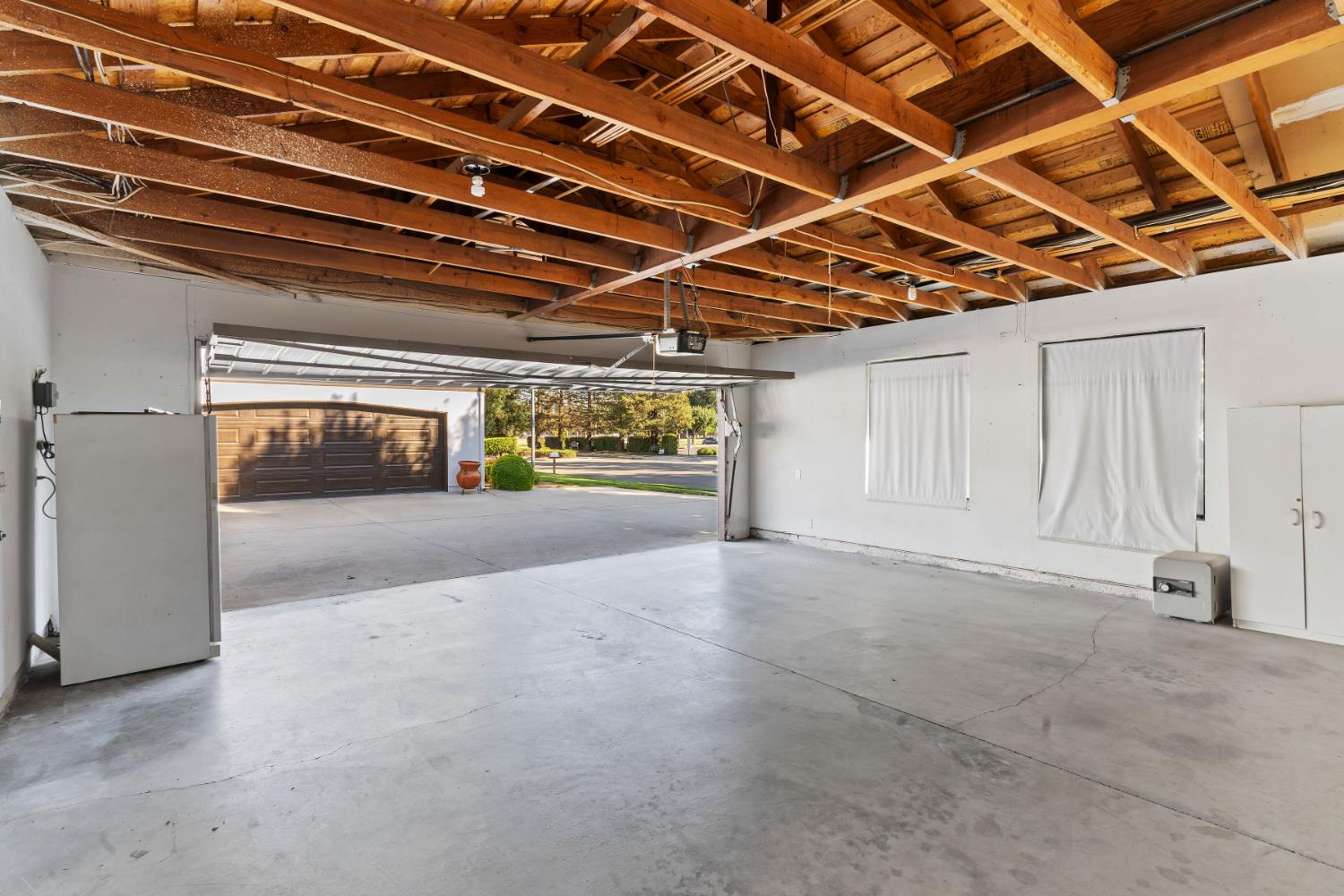 3620 W Beechwood Ave, Fresno, CA 93711