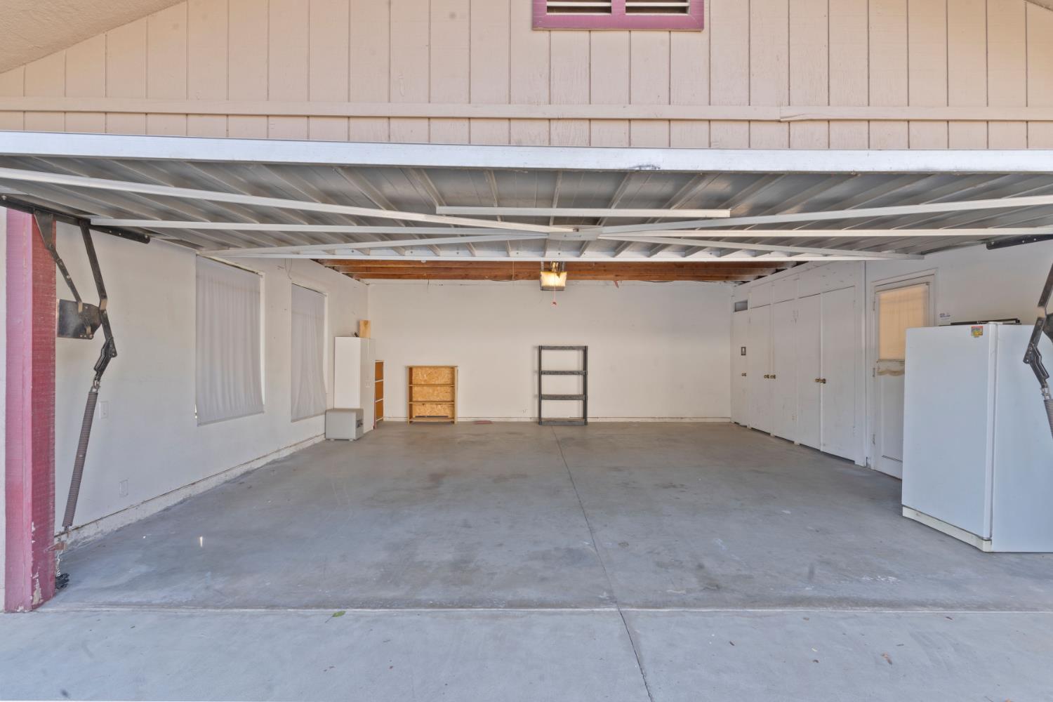 3620 W Beechwood Ave, Fresno, CA 93711