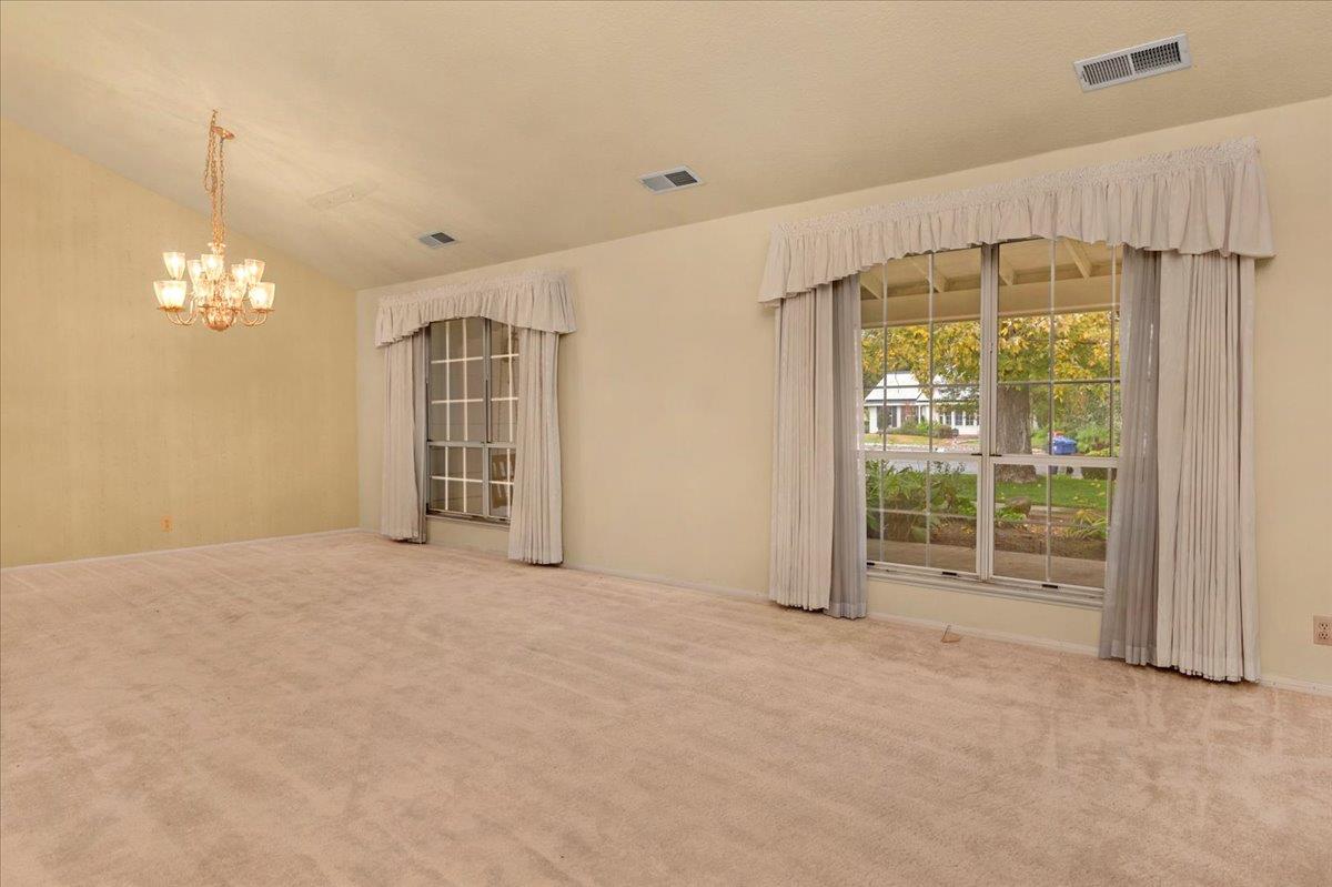 6691 N Feland Ave, Fresno, CA 93711