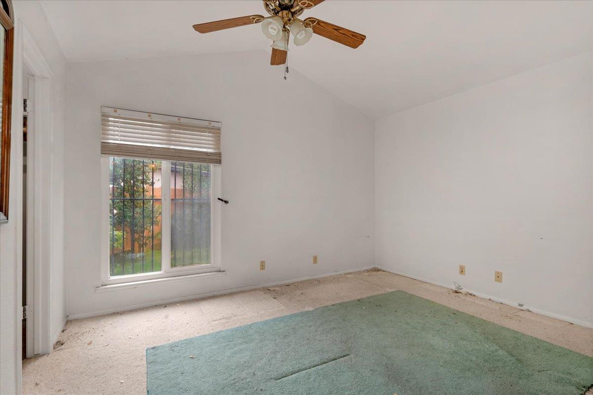 6691 N Feland Ave, Fresno, CA 93711