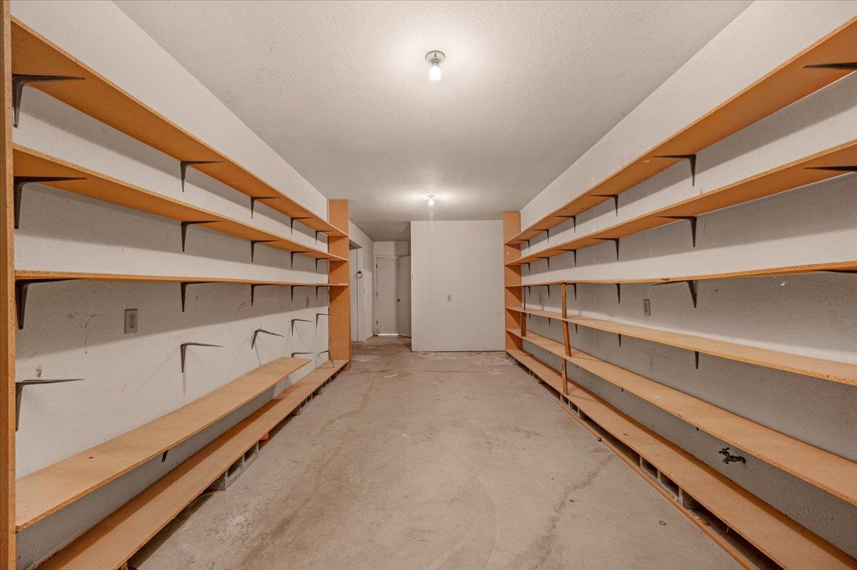 6691 N Feland Ave, Fresno, CA 93711