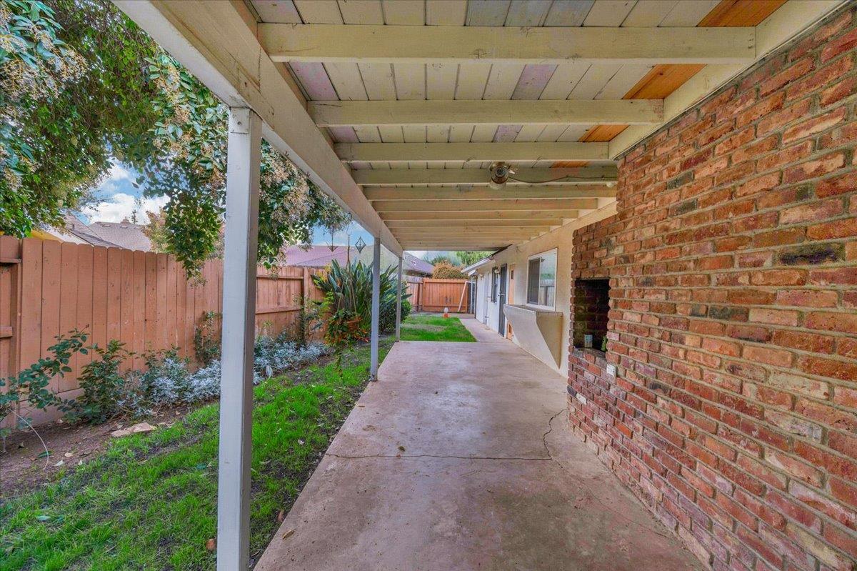 6691 N Feland Ave, Fresno, CA 93711