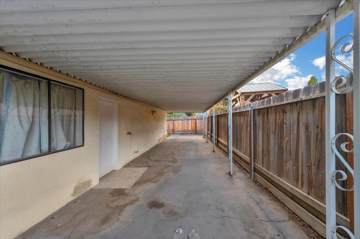 6691 N Feland Ave, Fresno, CA 93711