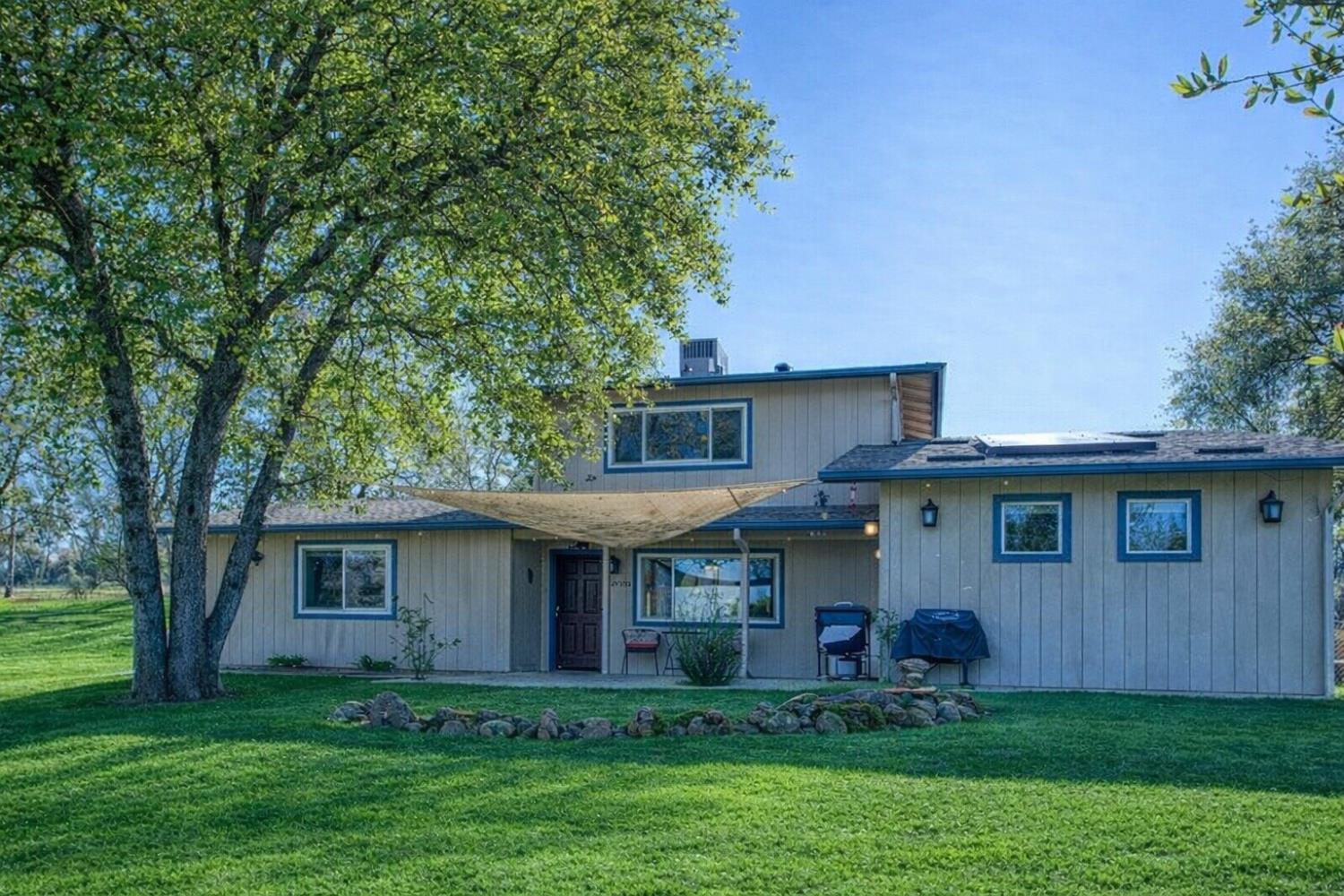 47300 Miwoc Ave, Coarsegold, CA 93614