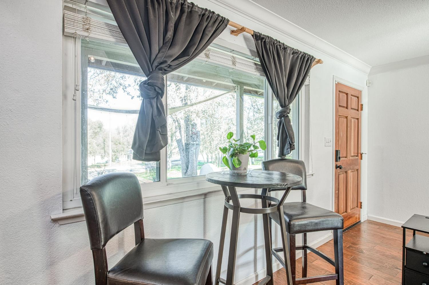 47300 Miwoc Ave, Coarsegold, CA 93614