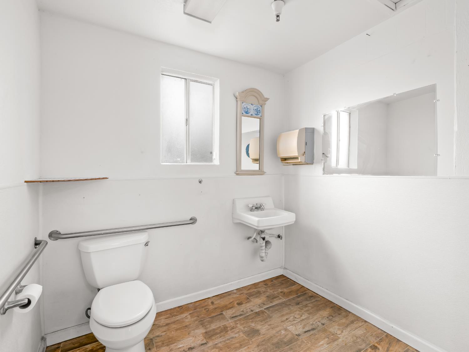 2624 E olive, Fresno, CA 93701