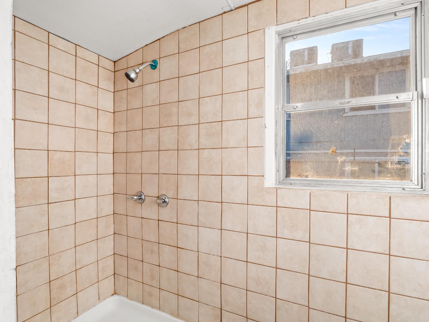 2624 E olive, Fresno, CA 93701