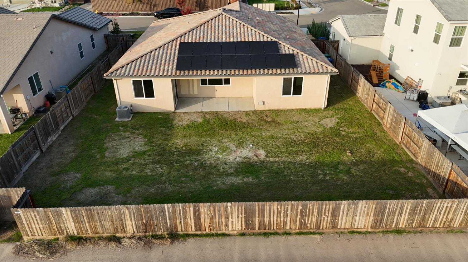 782 Skansen St, Kingsburg, CA 93631