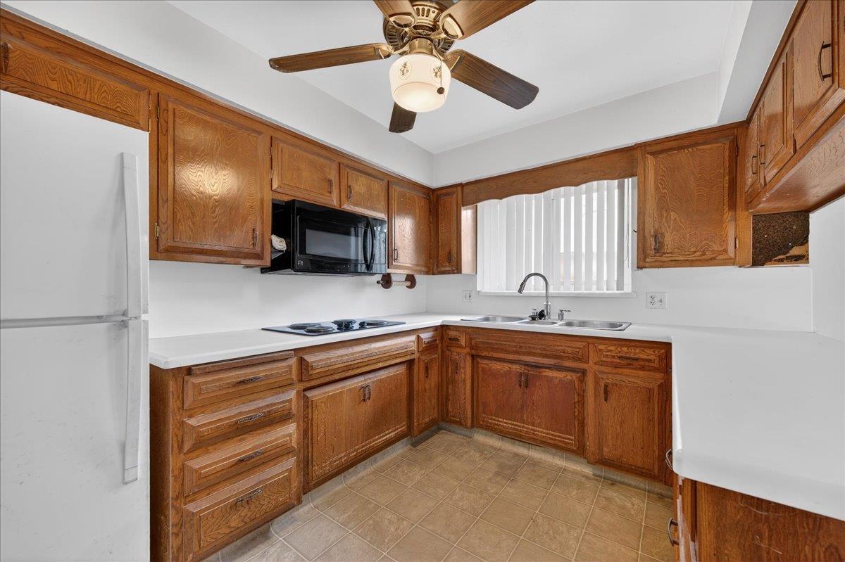 500 Friant Ct, Bakersfield, CA 93309