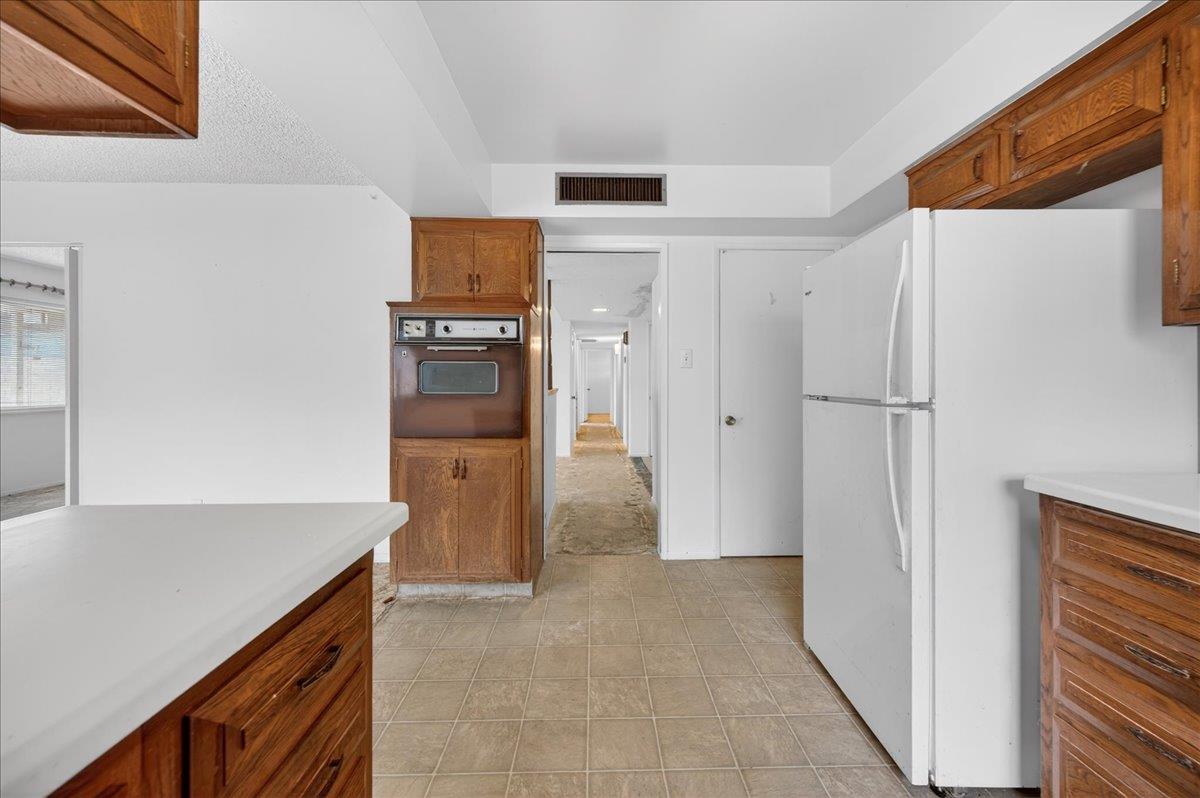 500 Friant Ct, Bakersfield, CA 93309