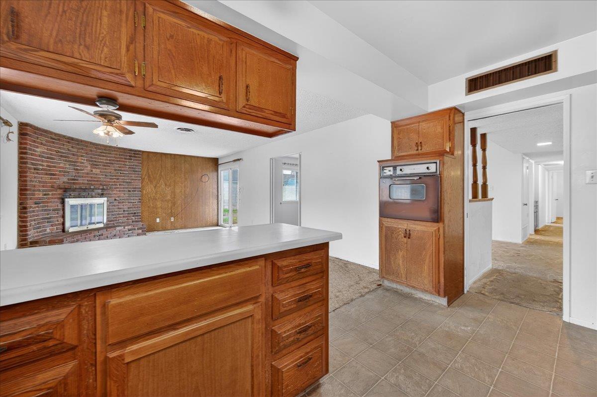 500 Friant Ct, Bakersfield, CA 93309