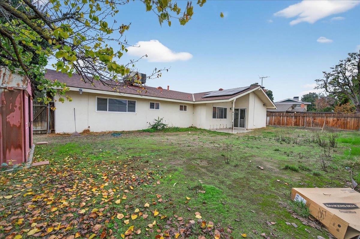 500 Friant Ct, Bakersfield, CA 93309