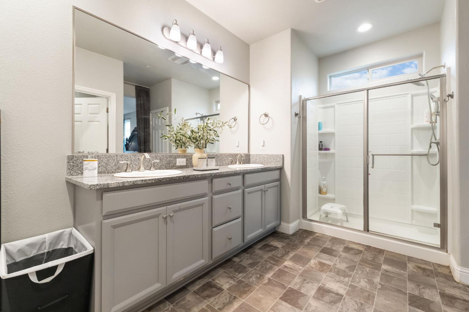 7330 E Princeton Ave, Fresno, CA 93737