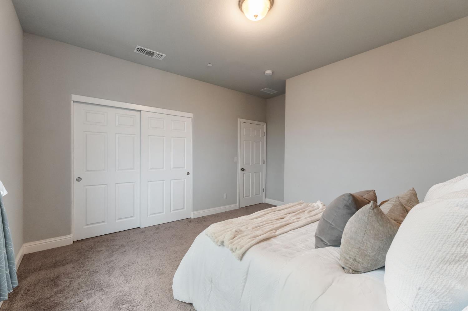 7330 E Princeton Ave, Fresno, CA 93737