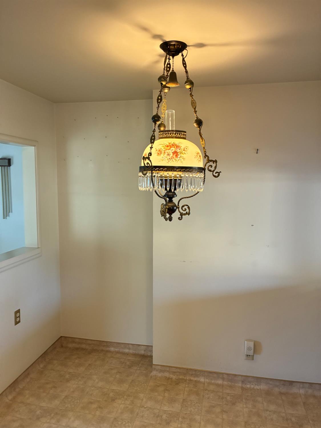 6874 E E. Olive Ave E, Fresno, CA 93727