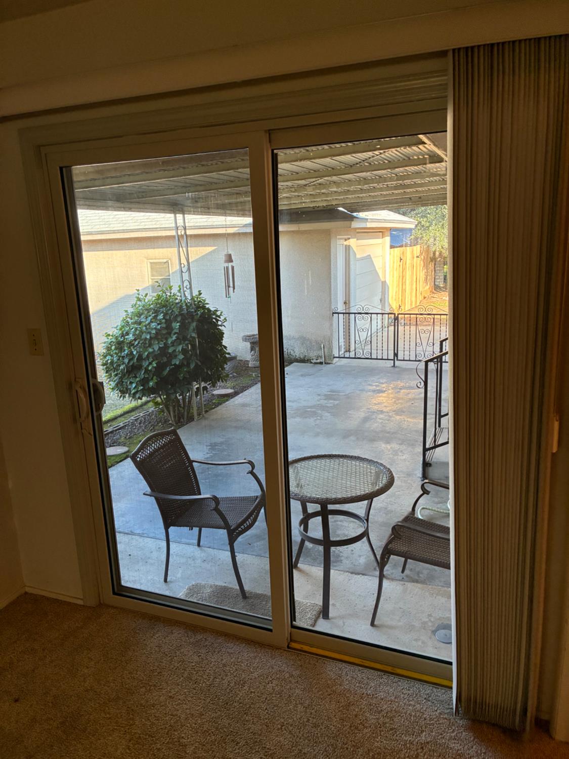 6874 E E. Olive Ave E, Fresno, CA 93727