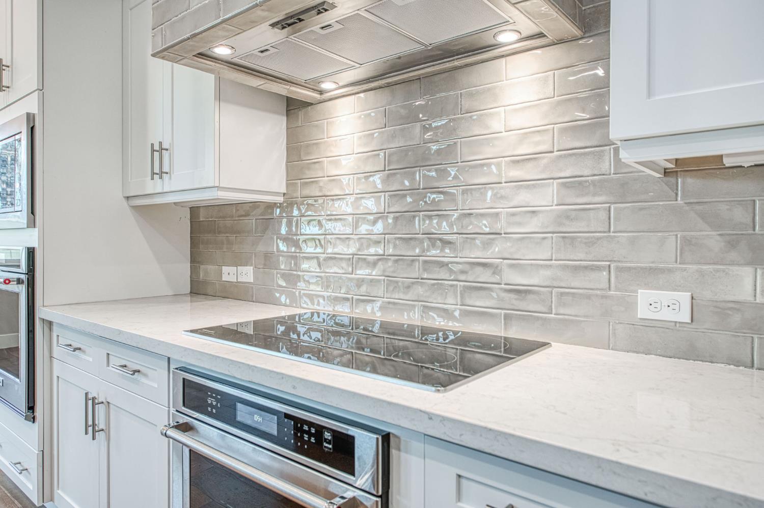 11421 N Live Oak Dr, Fresno, CA 93730