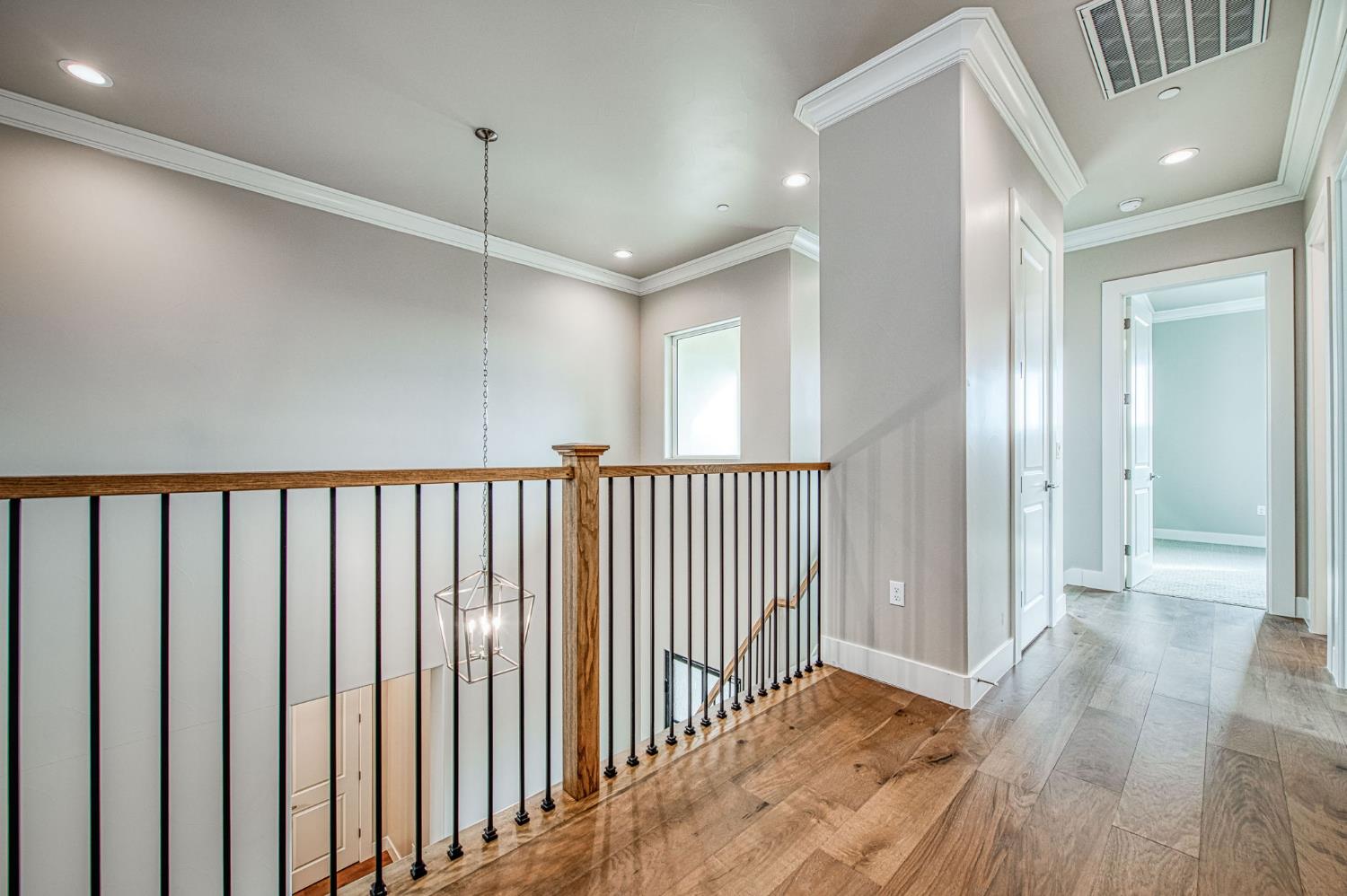 11421 N Live Oak Dr, Fresno, CA 93730