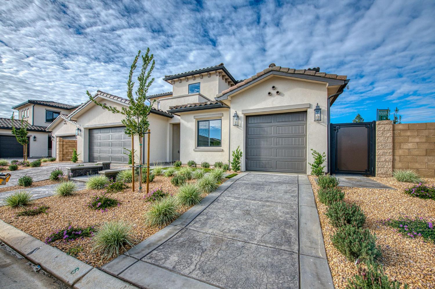 11429 N Live Oak Dr, Fresno, CA 93730