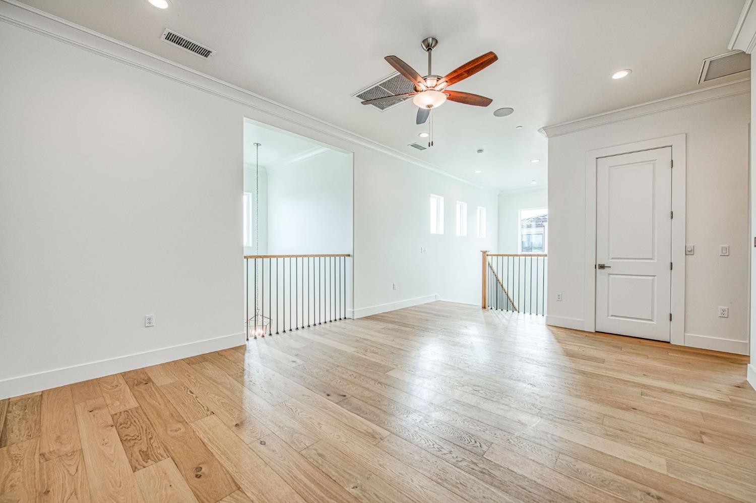 11429 N Live Oak Dr, Fresno, CA 93730