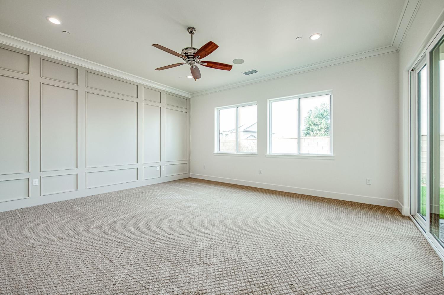 11429 N Live Oak Dr, Fresno, CA 93730