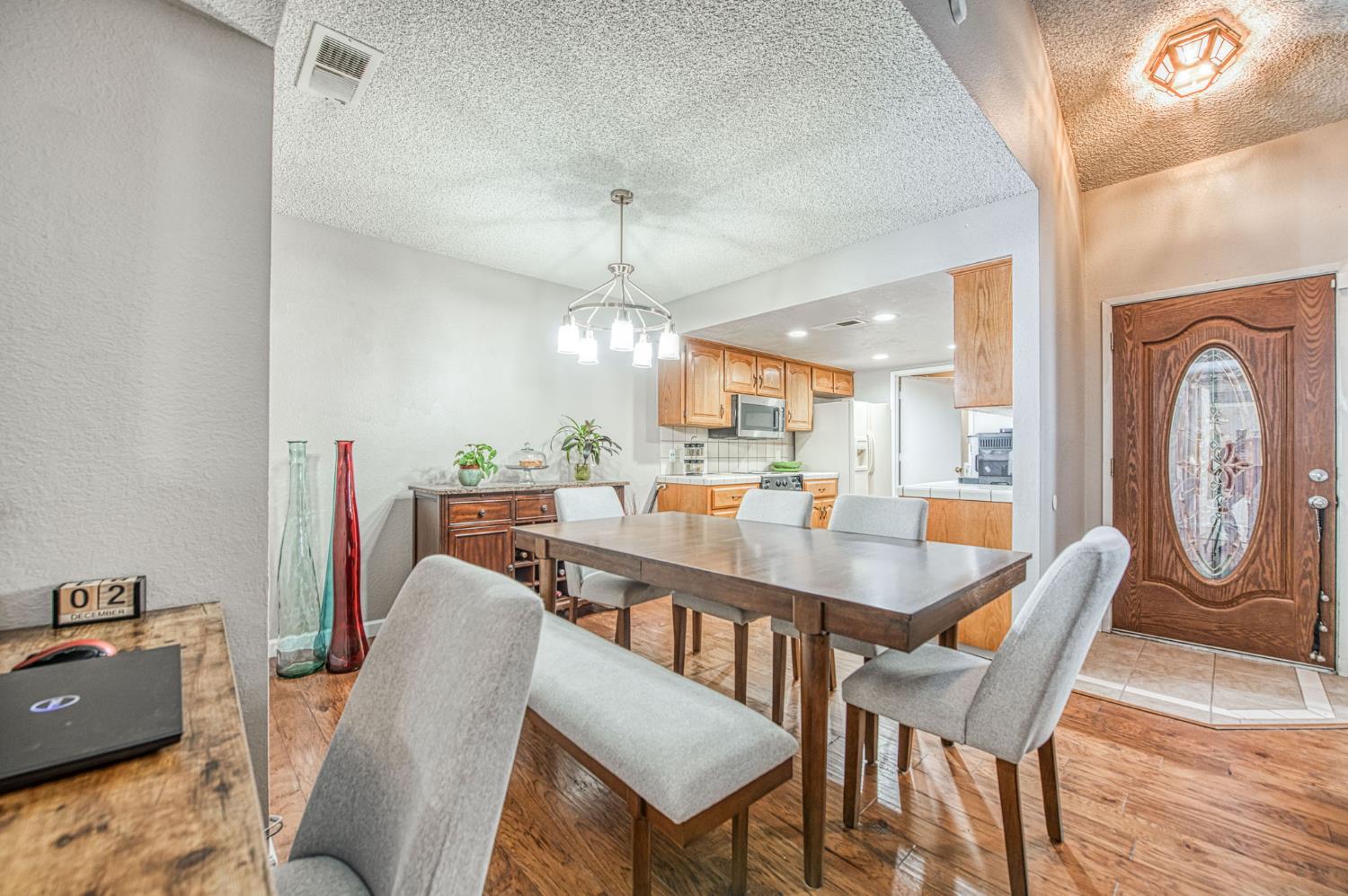 2715 N Marty Ave, Fresno, CA 93722