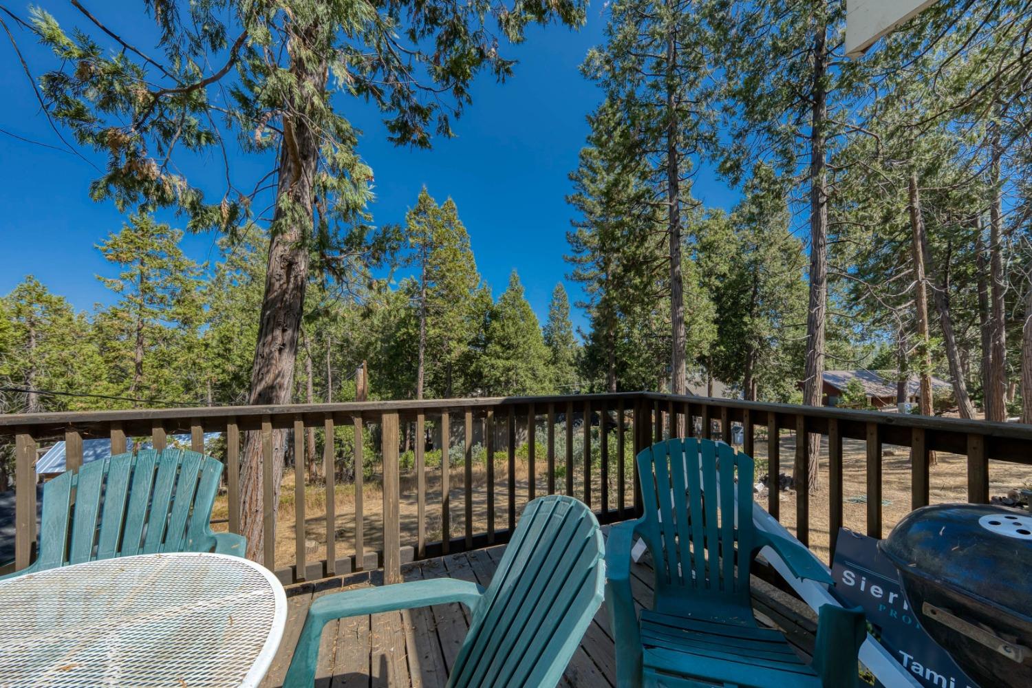 41835 Corlew Ln, Auberry, CA 93602