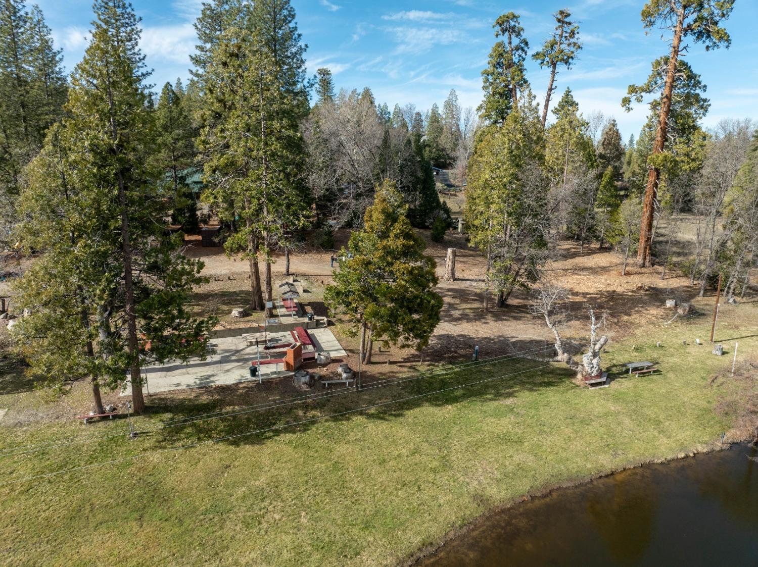 41835 Corlew Ln, Auberry, CA 93602