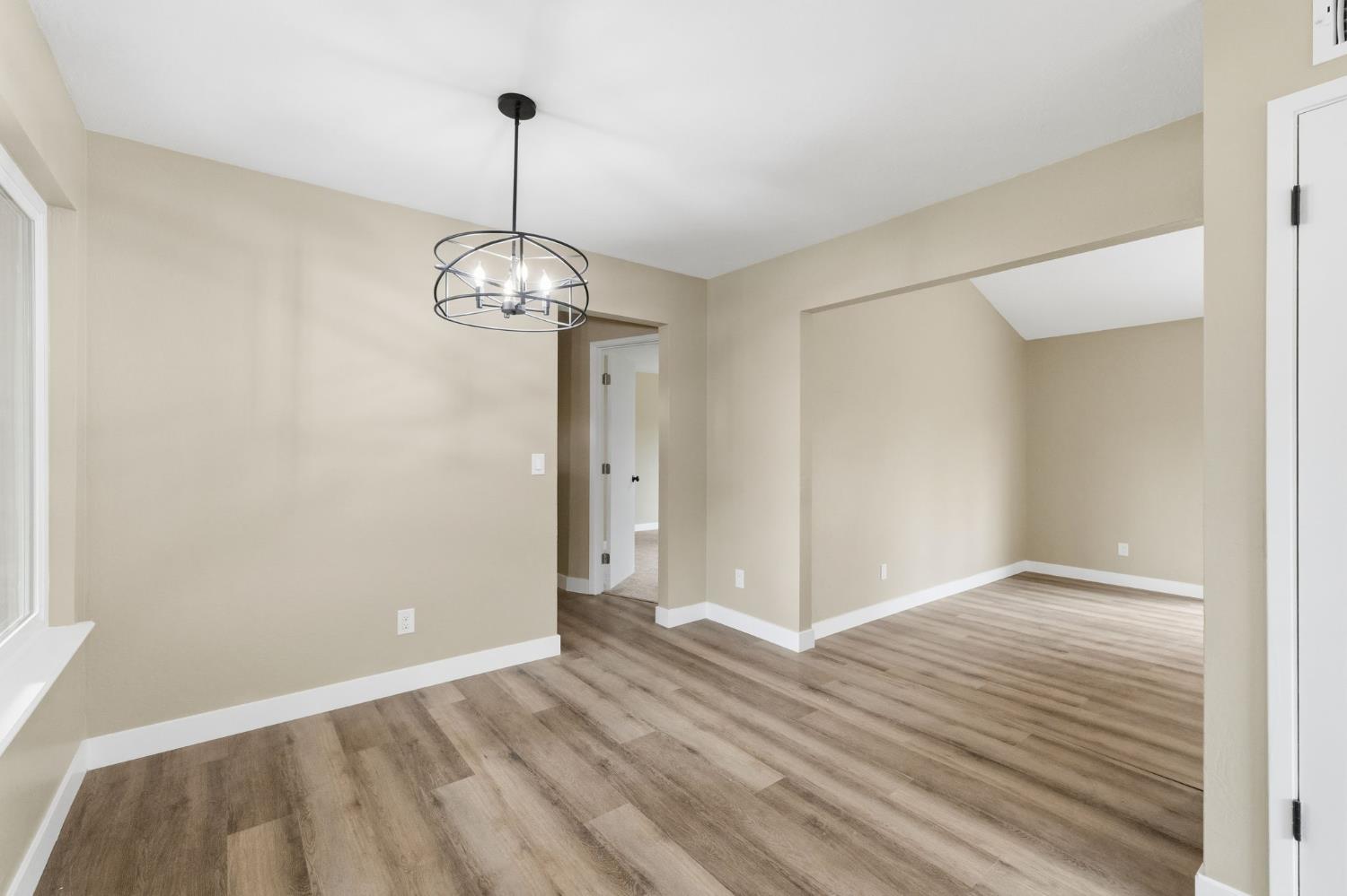 1515 Keats Ave, Clovis, CA 93611