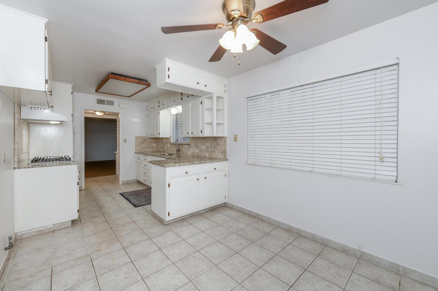 7353 N Bond St, Fresno, CA 93720