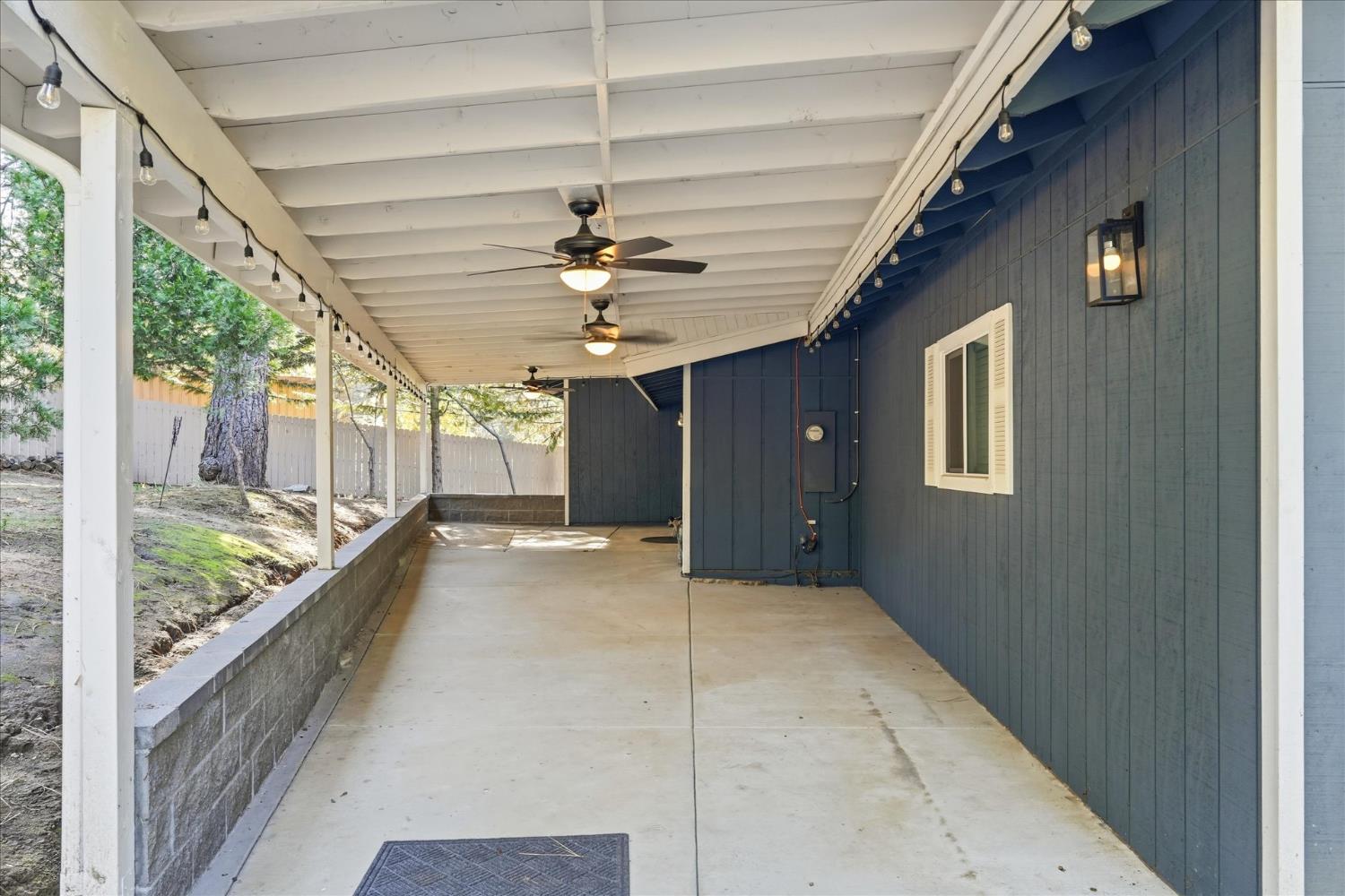 50722 Chu Ranch Rd, Oakhurst, CA 93644