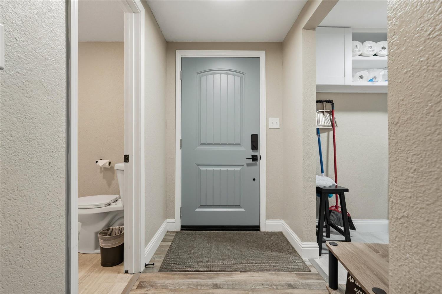 50722 Chu Ranch Rd, Oakhurst, CA 93644