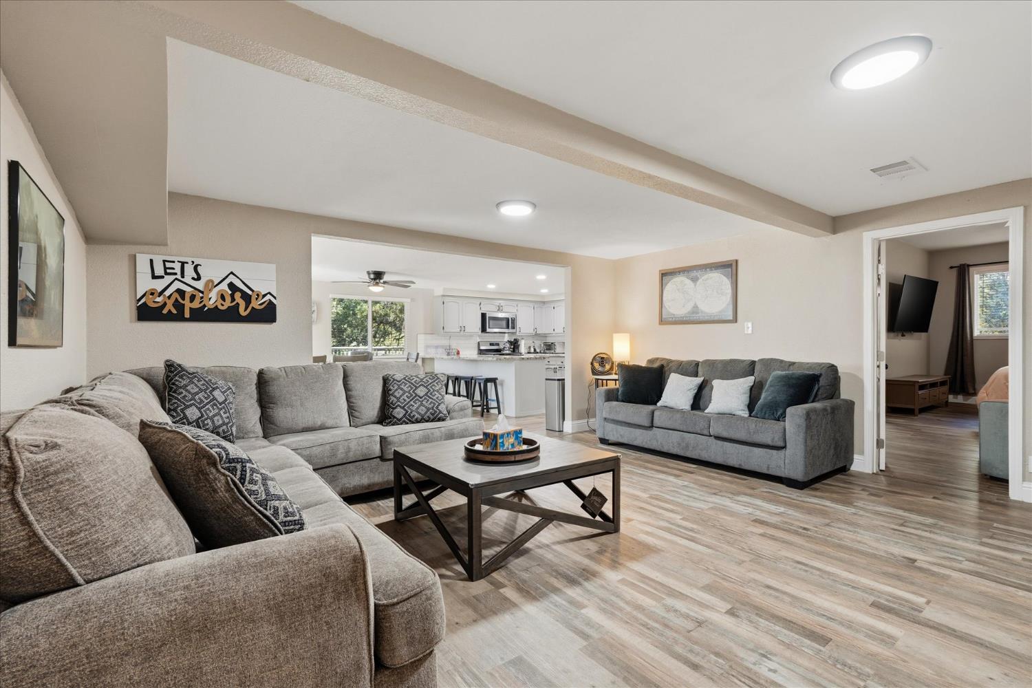 50722 Chu Ranch Rd, Oakhurst, CA 93644