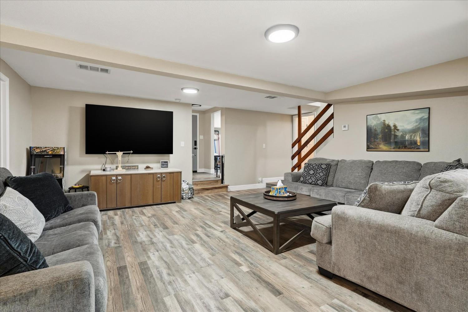 50722 Chu Ranch Rd, Oakhurst, CA 93644